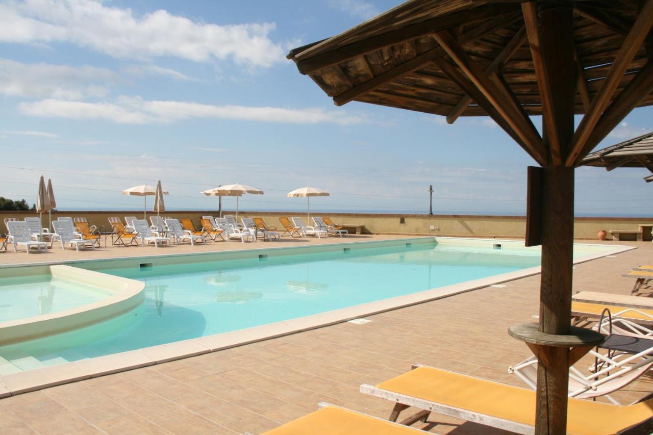 Glamping Debbiare Hotell Riparbella Exteriör bild
