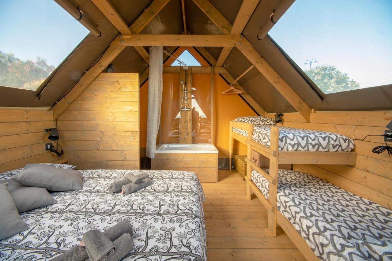Glamping Debbiare Hotell Riparbella Exteriör bild