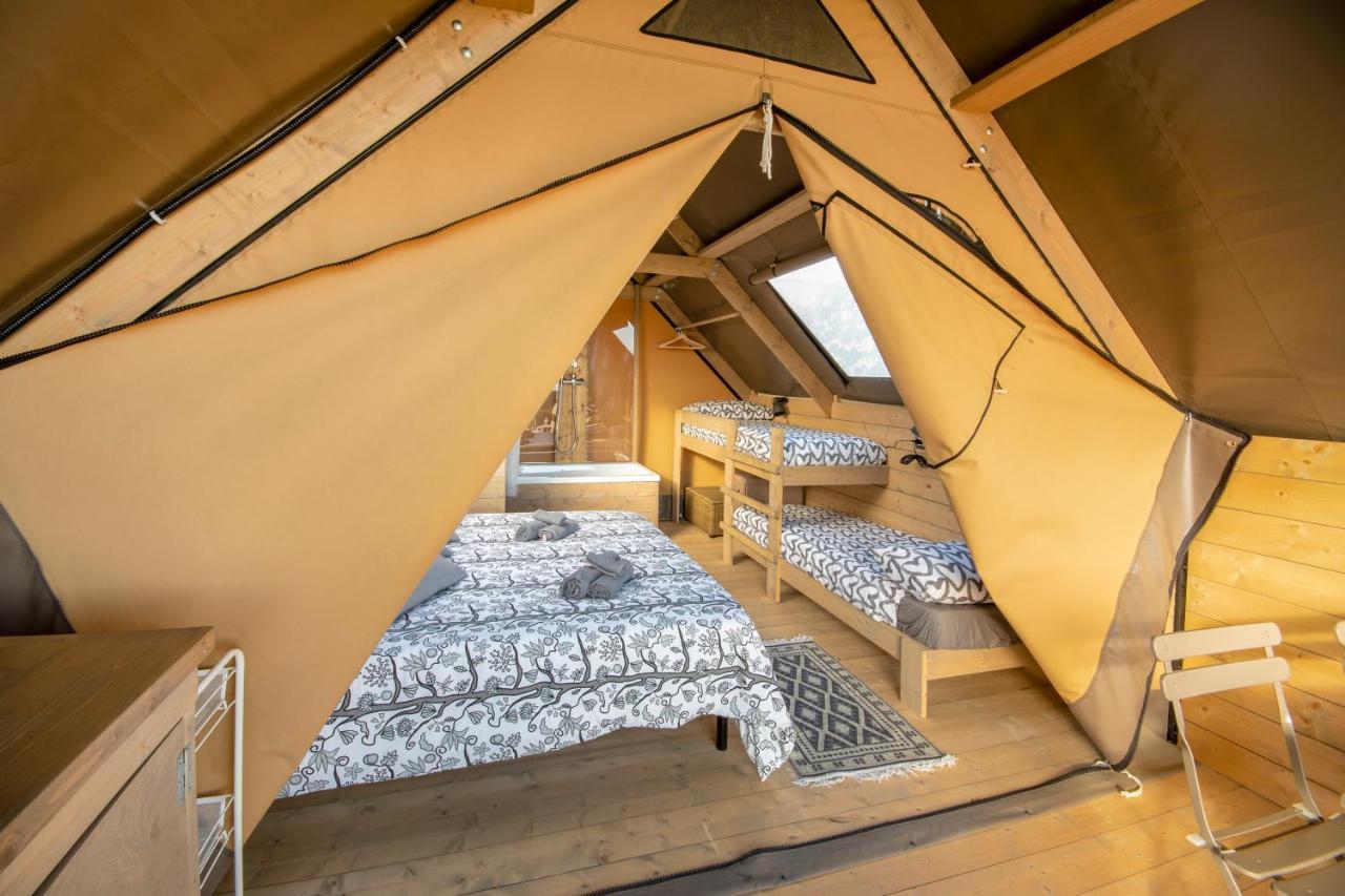 Glamping Debbiare Hotell Riparbella Exteriör bild