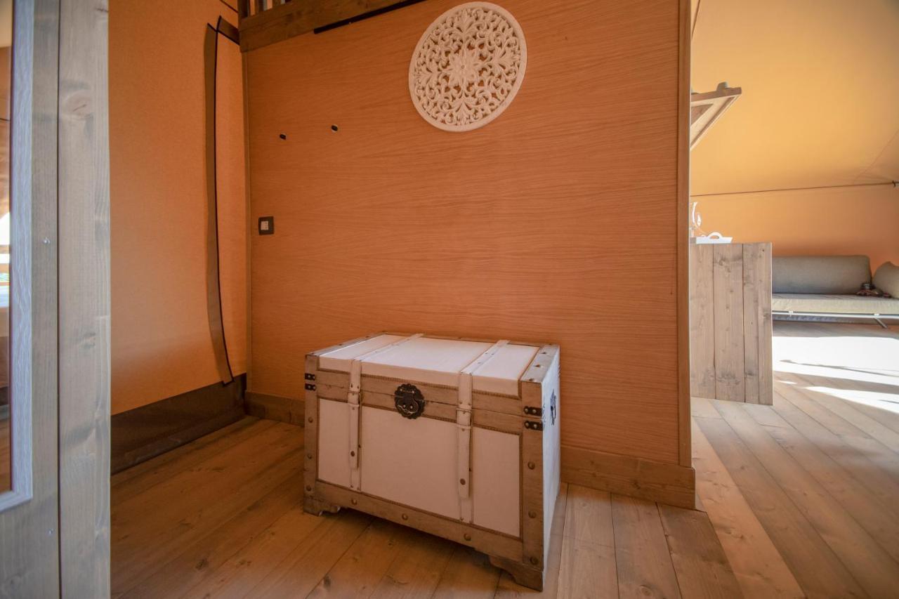 Glamping Debbiare Hotell Riparbella Exteriör bild