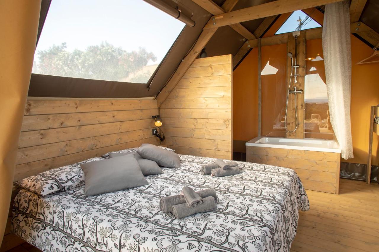 Glamping Debbiare Hotell Riparbella Exteriör bild