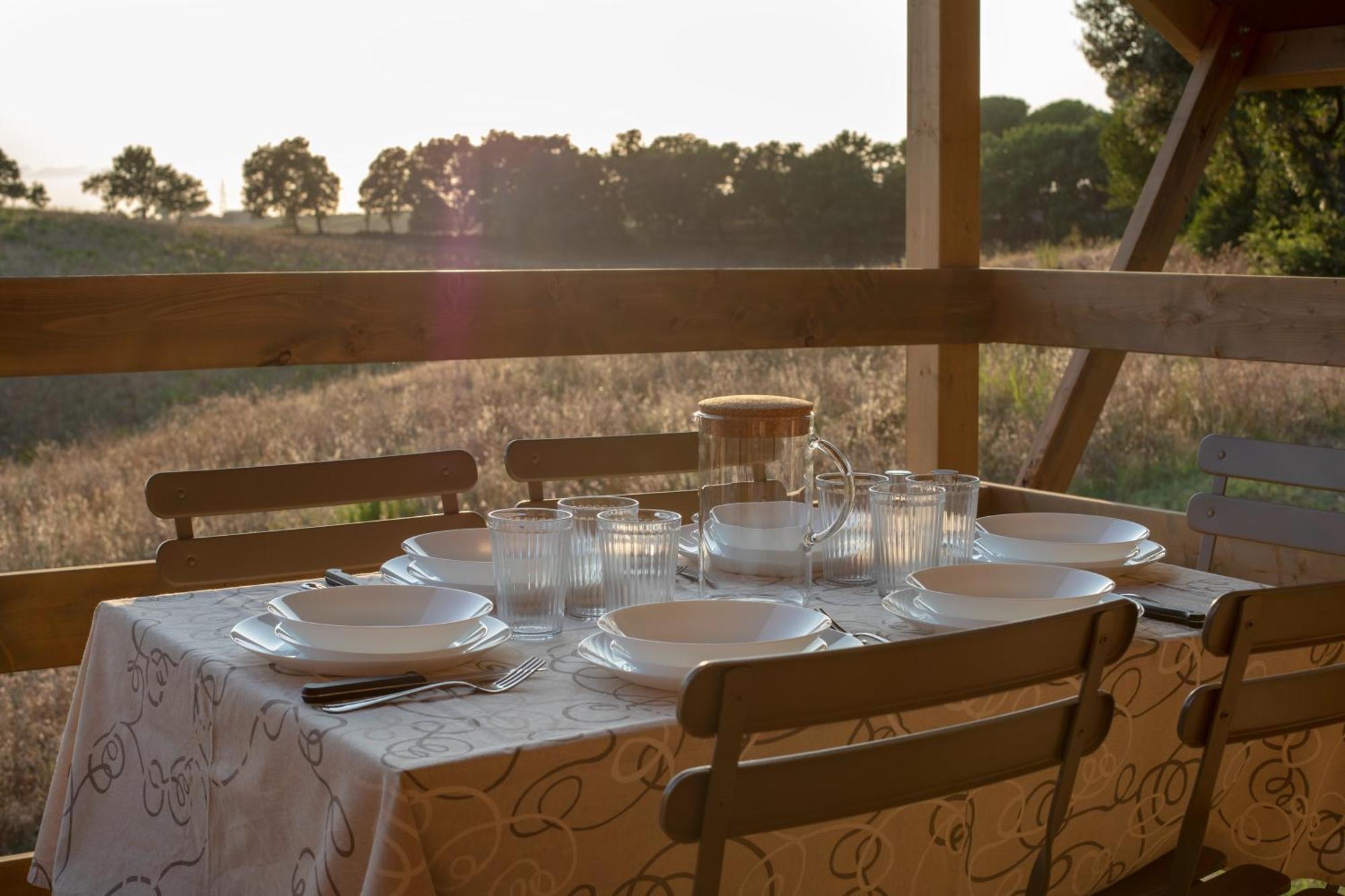 Glamping Debbiare Hotell Riparbella Exteriör bild